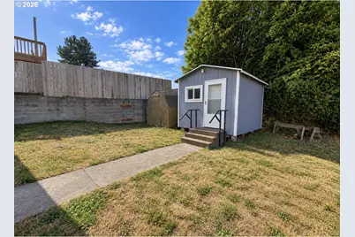 2280 Connecticut Ave, North Bend, OR 97459 - Photo 35