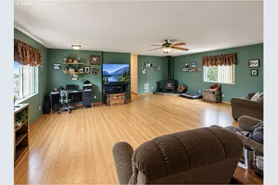 2280 Connecticut Ave, North Bend, OR 97459 - Photo 7