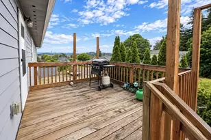 2280 Connecticut Ave, North Bend, OR 97459 - Photo 5