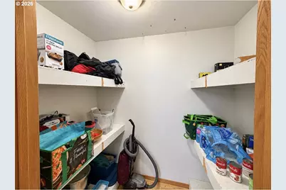 2280 Connecticut Ave, North Bend, OR 97459 - Photo 23