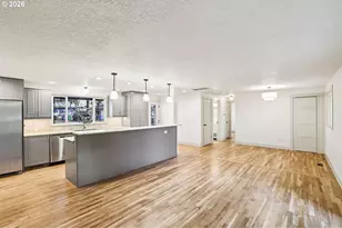 18655 SE Yamhill Cir, Portland, OR 97233 - Photo 15