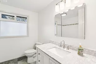 18655 SE Yamhill Cir, Portland, OR 97233 - Photo 25