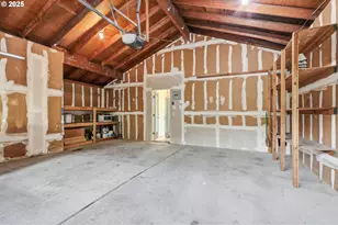 5239 N Emerson Dr, Portland, OR 97217 - Photo 35