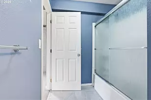 5239 N Emerson Dr, Portland, OR 97217 - Photo 31