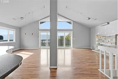 5239 N Emerson Dr, Portland, OR 97217 - Photo 15