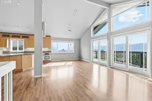 5239 N Emerson Dr, Portland, OR 97217 - Photo 17