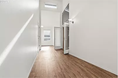 5239 N Emerson Dr, Portland, OR 97217 - Photo 5