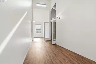 5239 N Emerson Dr, Portland, OR 97217 - Photo 5