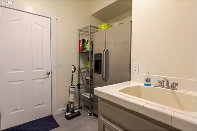 381 Silver Hills Cir SE, Salem, OR 97306 - Photo 17