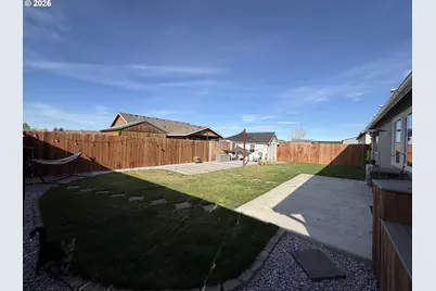 1464 NE Kenna Dr, Hermiston, OR 97838 - Photo 5