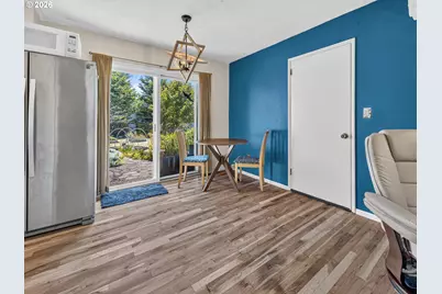 1232 NW Nye St, Newport, OR 97365 - Photo 9