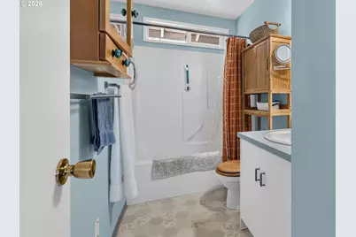 1232 NW Nye St, Newport, OR 97365 - Photo 17