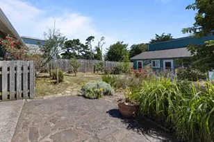 1232 NW Nye St, Newport, OR 97365 - Photo 27