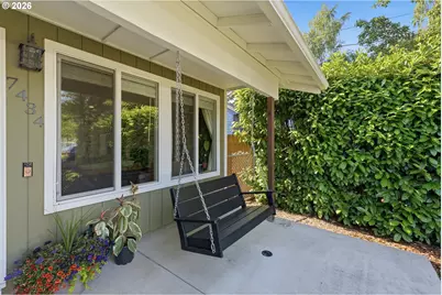 7434 SE 51st Ave, Portland, OR 97206 - Photo 3