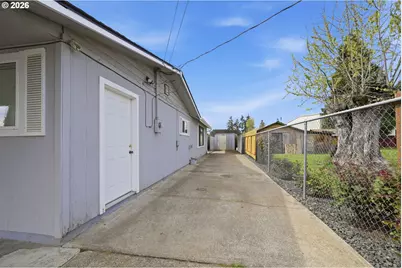 186 40th St, Springfield, OR 97478 - Photo 35