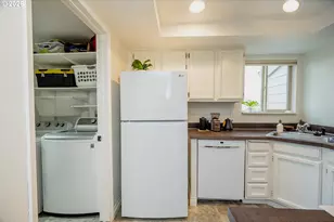 10031 SW Trapper Terrace, Beaverton, OR 97008 - Photo 5