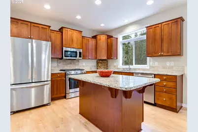 608 NE 115th Cir, Vancouver, WA 98685 - Photo 5