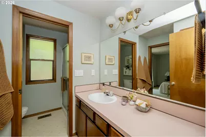8740 SW Washington Dr, Portland, OR 97223 - Photo 13
