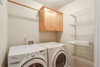 12845 SW Kraft Pl, Portland, OR 97223 - Photo 9