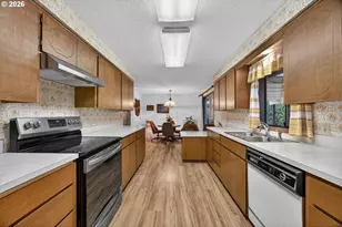 8050 SW 103rd Ave, Beaverton, OR 97008 - Photo 19