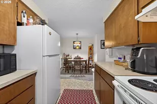 8050 SW 103rd Ave, Beaverton, OR 97008 - Photo 43