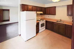 1910 SE Stark St, Portland, OR 97214 - Photo 7