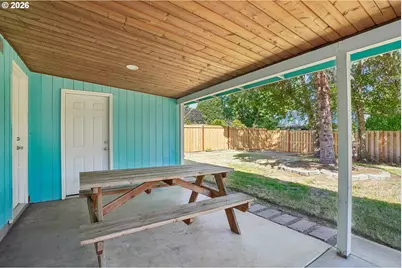 1913 SE Pine St, Hillsboro, OR 97123 - Photo 25