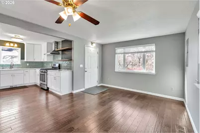 1208 W McLoughlin Blvd, Vancouver, WA 98660 - Photo 9