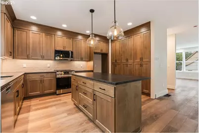 460 SE Haddock Ln, Hillsboro, OR 97123 - Photo 15