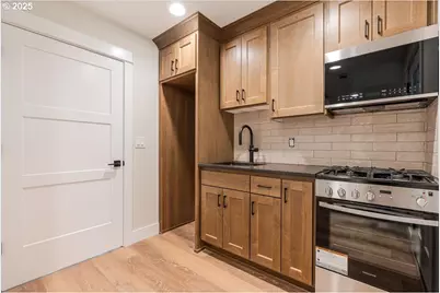 460 SE Haddock Ln, Hillsboro, OR 97123 - Photo 35