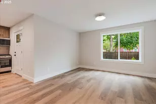 460 SE Haddock Ln, Hillsboro, OR 97123 - Photo 39