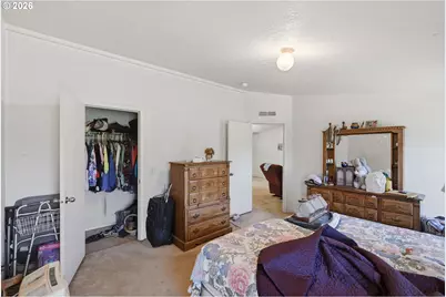 49629 Highway 242, Broadbent, OR 97414 - Photo 25