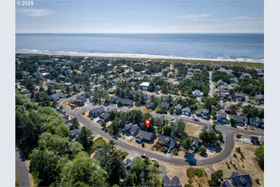 26534 Chieftain Dr, Rockaway Beach, OR 97136 - Photo 3