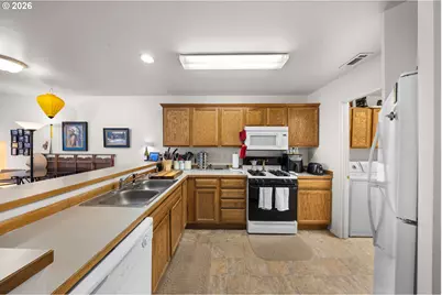 1926 NE Sams Loop, Bend, OR 97701 - Photo 13