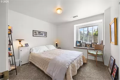 1926 NE Sams Loop, Bend, OR 97701 - Photo 21