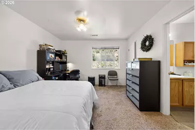 1926 NE Sams Loop, Bend, OR 97701 - Photo 25