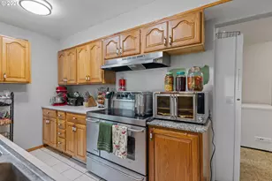 2100 Shelley Rd, Coquille, OR 97423 - Photo 13