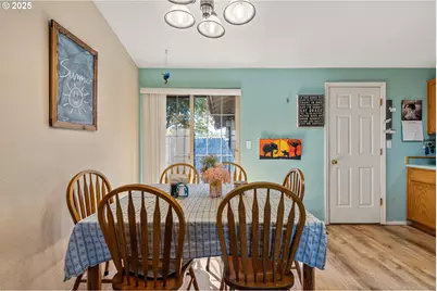 440 W Agee St, Roseburg, OR 97471 - Photo 11