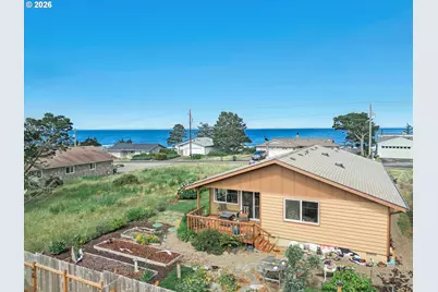 2413 NW Bayshore Loop, Waldport, OR 97394 - Photo 23
