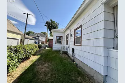 704 Main Ave, La Grande, OR 97850 - Photo 17
