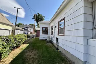 704 Main Ave, La Grande, OR 97850 - Photo 17