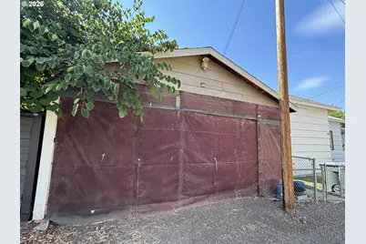 704 Main Ave, La Grande, OR 97850 - Photo 15