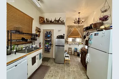 704 Main Ave, La Grande, OR 97850 - Photo 5