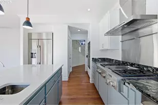 17808 NW Pioneer Rd, Beaverton, OR 97006 - Photo 11