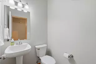 5631 SW Norris Terrace, Beaverton, OR 97007 - Photo 17