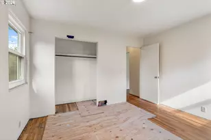 381 NE Wisconsin St, White Salmon, WA 98672 - Photo 15