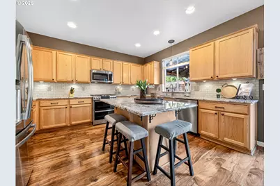 5693 SW Sequoia Dr, Tualatin, OR 97062 - Photo 11