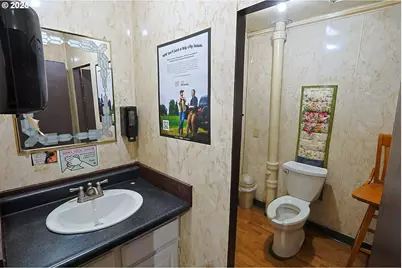 702 Newmark Ave, Coos Bay, OR 97420 - Photo 13