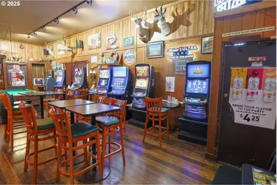 702 Newmark Ave, Coos Bay, OR 97420 - Photo 19