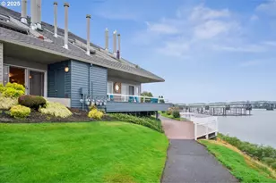 87 N Hayden Bay Dr, Portland, OR 97217 - Photo 23